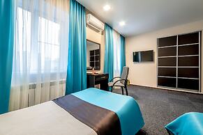 Russ Hotel