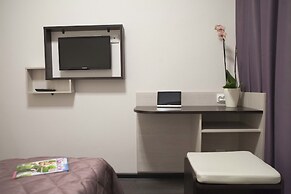 Russ Hotel