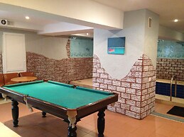 Russ Hotel