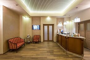 Russ Hotel