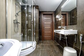 Russ Hotel