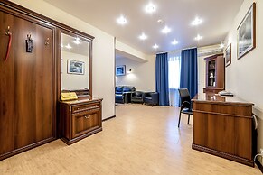 Russ Hotel