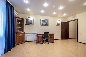 Russ Hotel