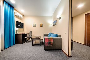 Russ Hotel