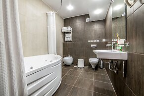 Russ Hotel
