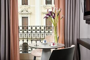 Leon's Place Hotel