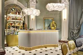 Leon's Place Hotel