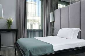 Leon's Place Hotel