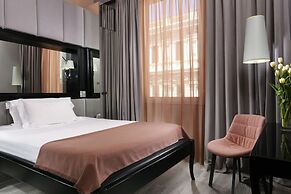 Leon's Place Hotel