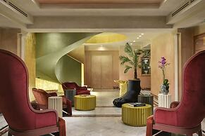 Leon's Place Hotel