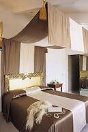 M Glamour Hotel