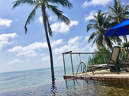 Royal Beach Boutique Resort & Spa