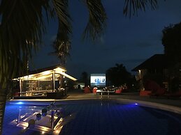 Royal Beach Boutique Resort & Spa