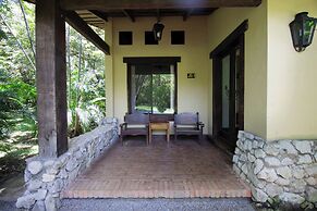 Hacienda La Pacífica Eco-Lodge