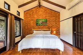Hacienda La Pacífica Eco-Lodge