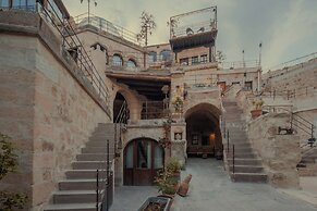 Aydinli Cave House