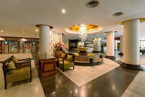Mountain Beach Resort
