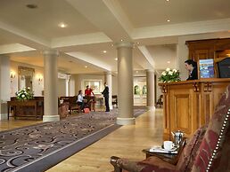 Hodson Bay Hotel