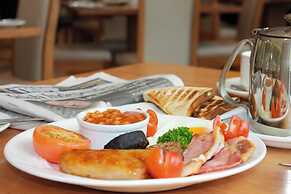 Hodson Bay Hotel