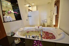 Layalina Hotel