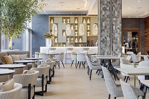 Hotel ILUNION Atrium