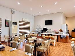 Microtel Inn by Wyndham Cabanatuan