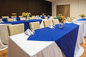 Microtel Inn by Wyndham Cabanatuan