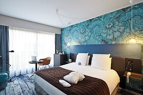 Relais de Lyon by Malone