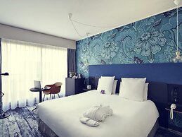Relais de Lyon by Malone
