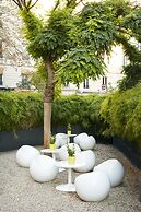 Relais de Lyon by Malone