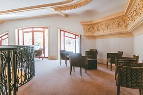 Terres de France - Appart'Hôtel Le Splendid