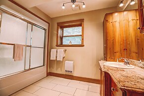 Fiddler Lake Resort