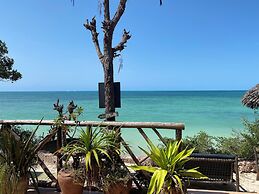 Mbuyuni Beach Village - Bungalows