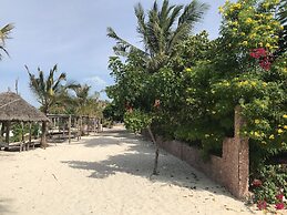 Mbuyuni Beach Village - Bungalows