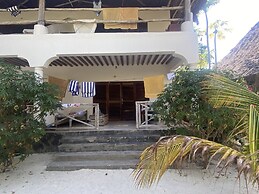 Mbuyuni Beach Village - Bungalows