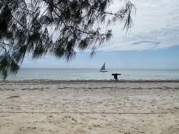 Mbuyuni Beach Village - Bungalows