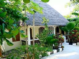 Mbuyuni Beach Village - Bungalows