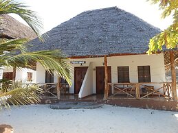 Mbuyuni Beach Village - Bungalows
