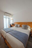 Gillieru Harbour Hotel