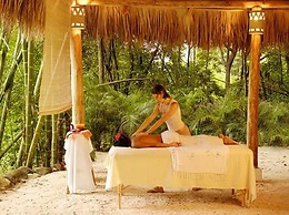 Esencia Hotel & Villas
