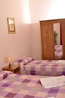 Gialel Guesthouse