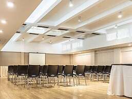 Sarum Hotel Design