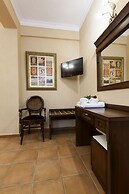 Dellas Boutique Hotel