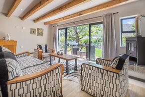 Mimosa Lodge