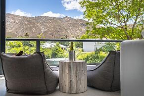 Mimosa Lodge