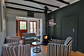 Mimosa Lodge