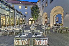 Augustine Hotel, Prague