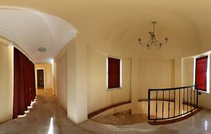 Goldcity Hotel