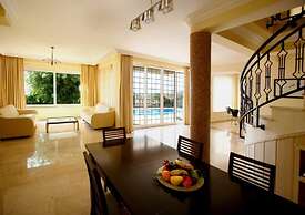 Goldcity Hotel
