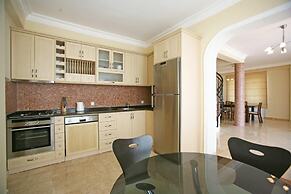 Goldcity Hotel